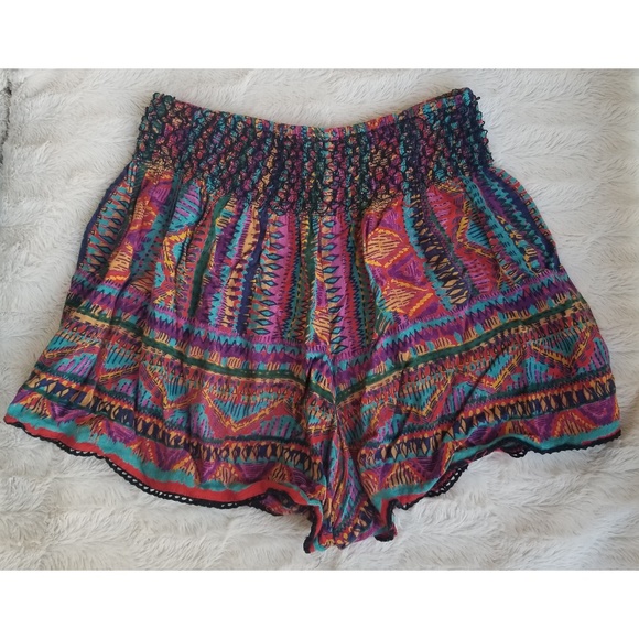 Colorful shorts - Picture 2 of 8